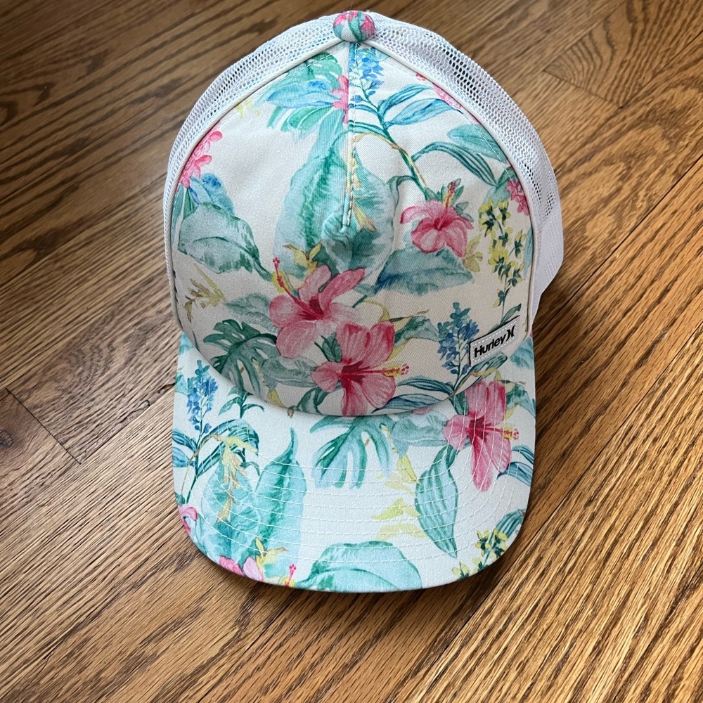 LOVESHACKFANCY X HURLEY HAT